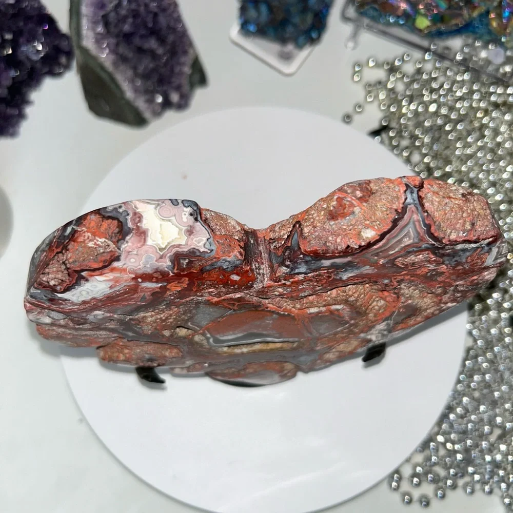 Red Mexican Lace Agate Heart w/holder - MXREDLCEAGTHRT-002 Approx 6.50” width - Picture 7 of 11